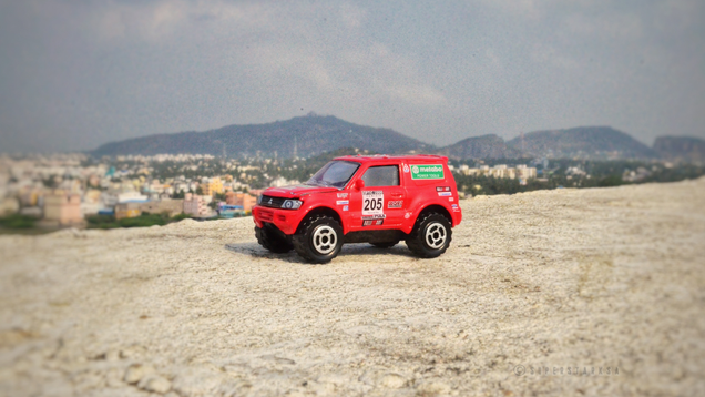 Illustration for article titled ORAT: 2002 Rallye Tunisie Winner - The 205 Mitsubishi Pajero